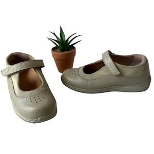 Drew Rose Mary Jane Women Shoes Sz 5.5M Beige Orthopedic Comfort Leather Strap